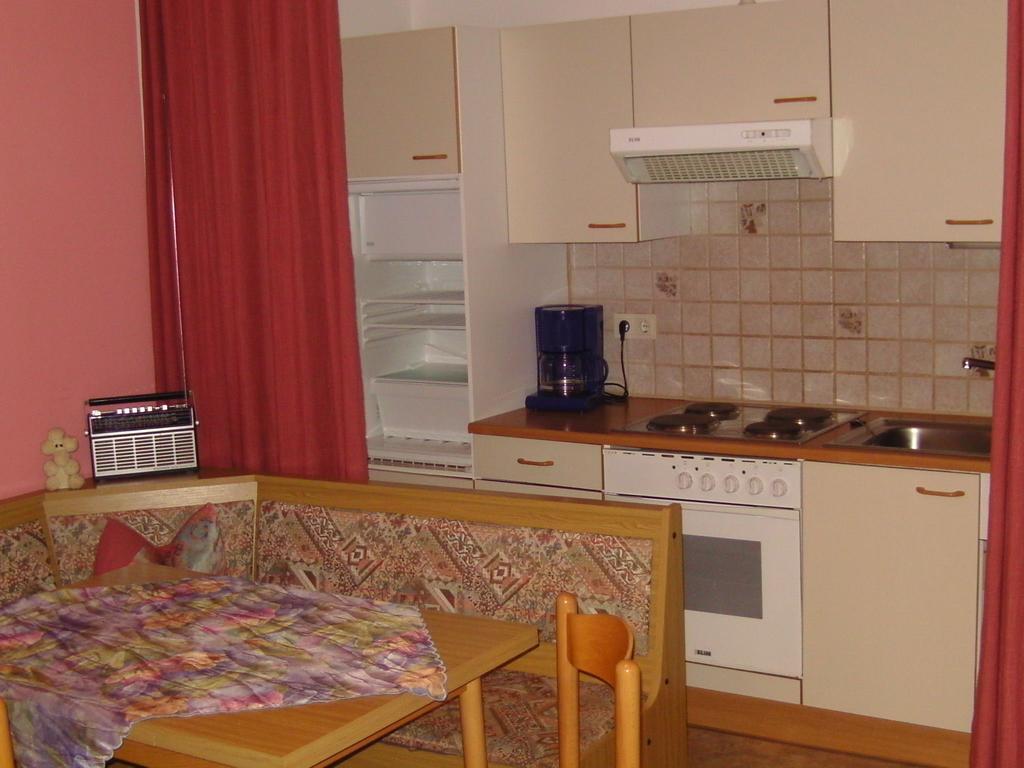Appartement Ria Bad Kleinkirchheim Bilik gambar