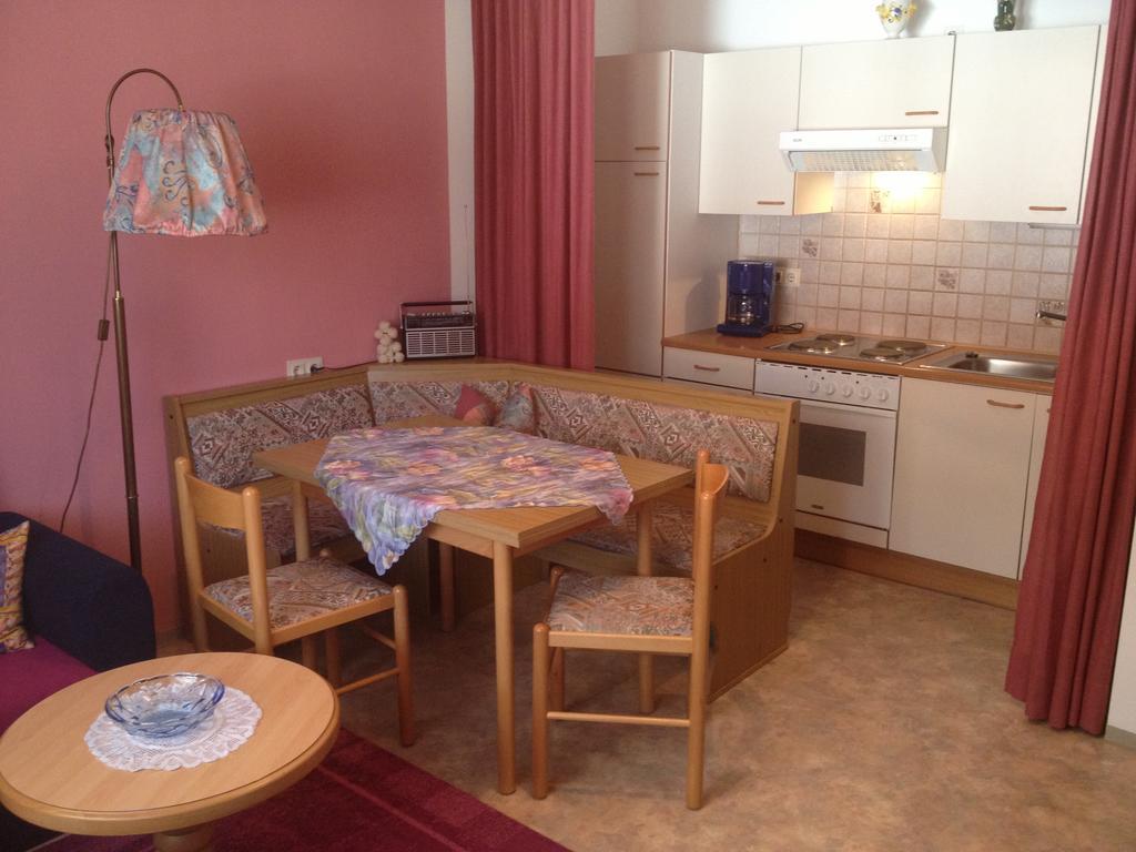 Appartement Ria Bad Kleinkirchheim Bilik gambar